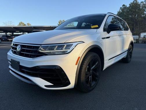 2024 Volkswagen Tiguan 2.0T SE R-Line Black 4MOTION