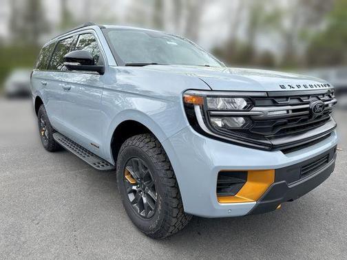 GLACIER GRAY MET TRI-COAT 2026 Ford Expedition Tremor