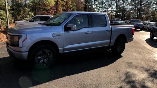 2022 Ford F-150 Lightning LARIAT