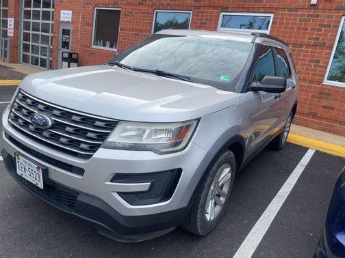 INGOT SILVER METALLIC 2017 Ford Explorer Base
