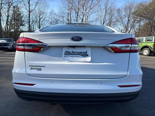2020 Ford Fusion SE