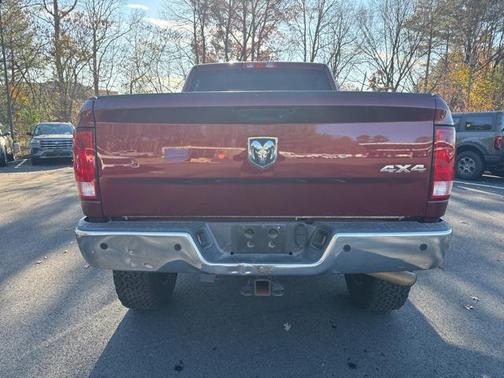 2017 RAM 2500 Tradesman Crew Cab 4x4 6'4' Box