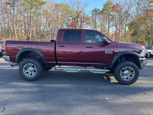 2017 RAM 2500 Tradesman Crew Cab 4x4 6'4' Box