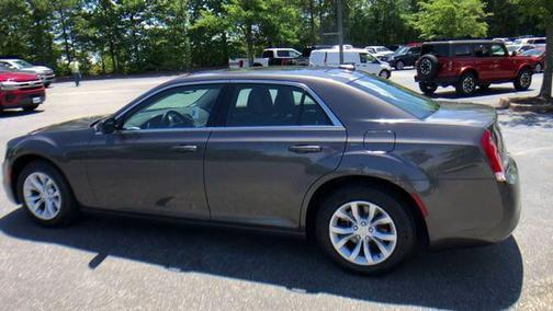 Granite Crystal Metallic Clearcoat 2015 Chrysler 300 Limited