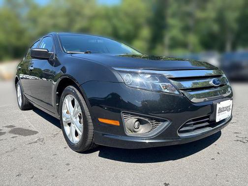 TUXEDO BLACK METALLIC 2012 Ford Fusion SE
