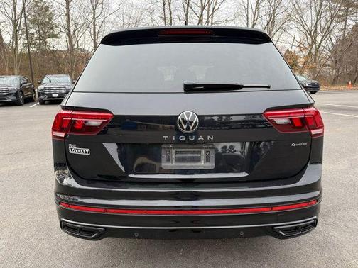 2022 Volkswagen Tiguan 2.0T SE R-Line Black 4MOTION