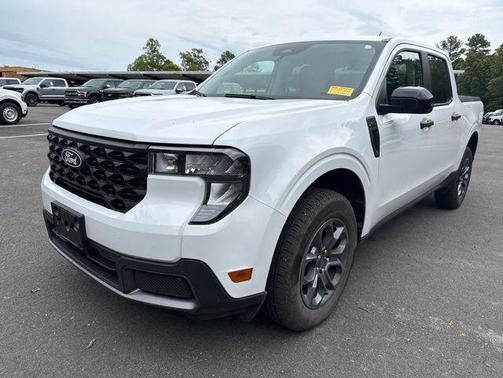 OXFORD WHITE 2025 Ford Maverick XLT