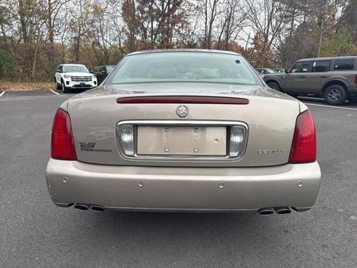 2001 Cadillac DeVille Base