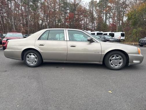 2001 Cadillac DeVille Base