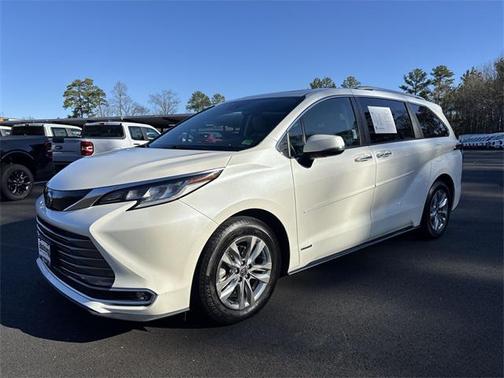 2021 Toyota Sienna Limited 7-Passenger