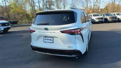 2021 Toyota Sienna Limited 7-Passenger