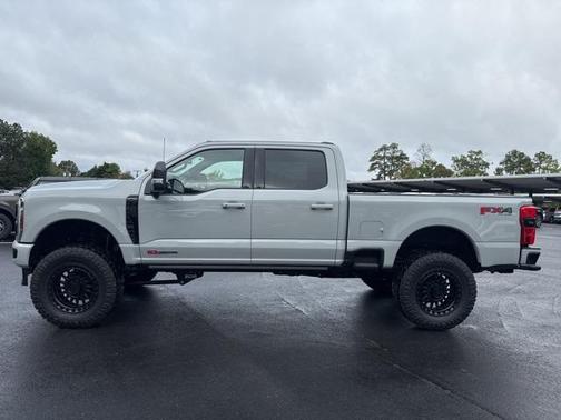 2025 Ford F-250 Platinum
