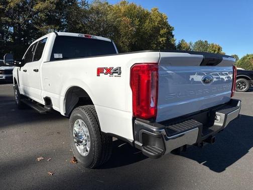2026 Ford F-350 XLT