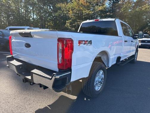 2026 Ford F-350 XLT