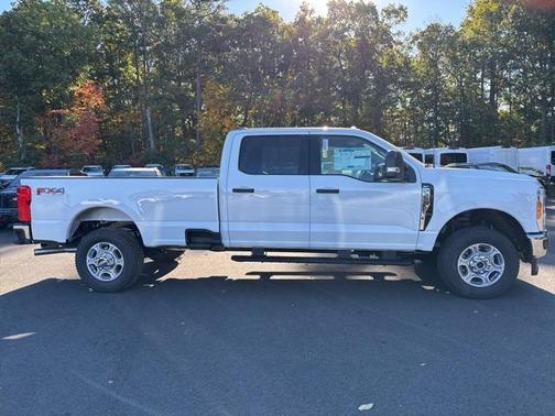2026 Ford F-350 XLT