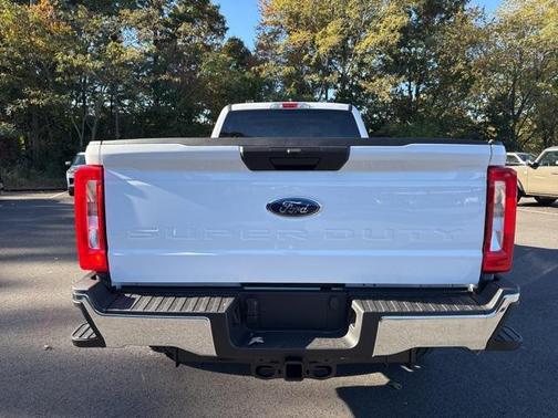 2026 Ford F-350 XLT