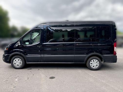 AGATE BLACK METALLIC 2026 Ford Transit-350 XLT