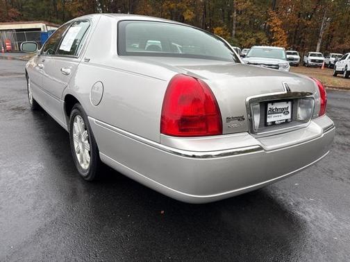 2010 Lincoln Town Car Signature
