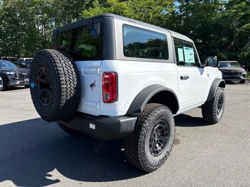 OXFORD WHITE 2026 Ford Bronco Base