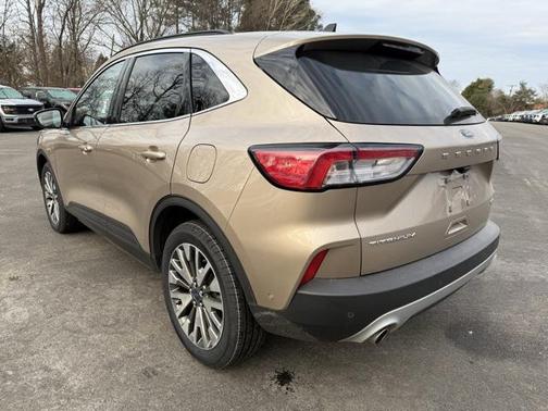 2020 Ford Escape Titanium
