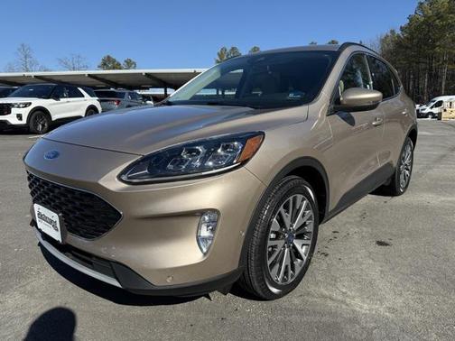 2020 Ford Escape Titanium