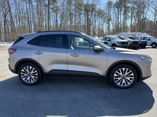 2020 Ford Escape Titanium