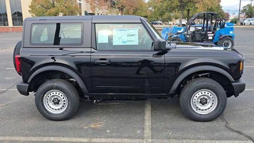 SHADOW BLACK 2025 Ford Bronco Base
