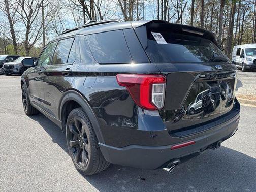 2024 Ford Explorer ST-Line