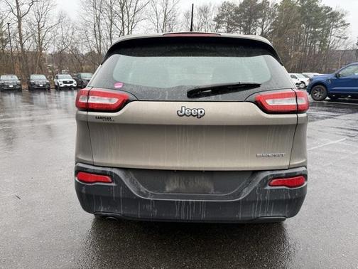 2017 Jeep Cherokee Sport