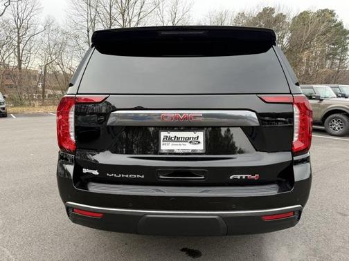 2023 GMC Yukon 4WD AT4