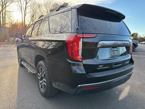 2023 GMC Yukon 4WD AT4