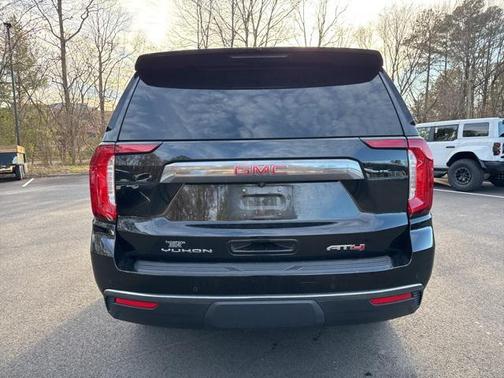 2023 GMC Yukon 4WD AT4