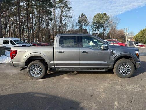 CARBONIZED GRAY METALLIC 2025 Ford F-150 Lariat