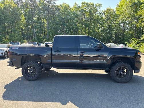 Black 2017 Chevrolet Silverado 1500 2LT