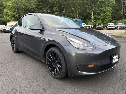 2022 Tesla Model Y Long Range Dual Motor All-Wheel Drive
