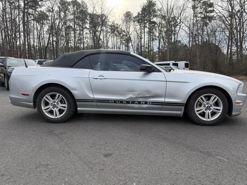 2014 Ford Mustang V6