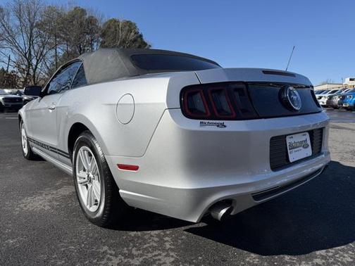 2014 Ford Mustang V6