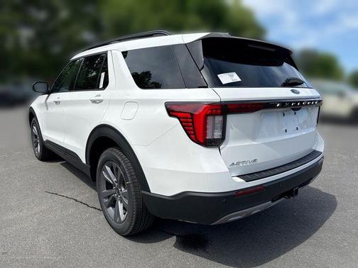 STAR WHITE MET TRI-COAT 2026 Ford Explorer Active