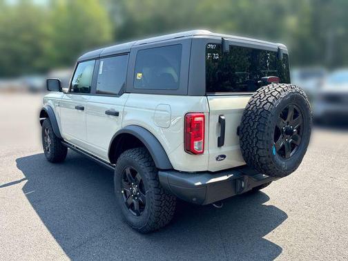 DESERT SAND 2025 Ford Bronco Big Bend