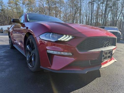 2022 Ford Mustang EcoBoost