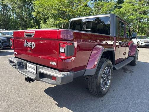 Snazzberry Pearlcoat 2022 Jeep Gladiator Overland