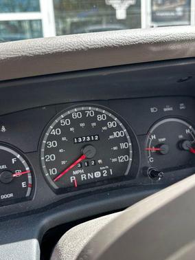 2003 Ford Crown Victoria Base