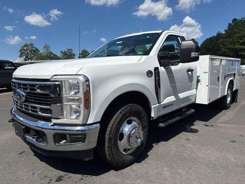 OXFORD WHITE 2025 Ford F-350 XL