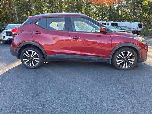 2020 Nissan Kicks SV
