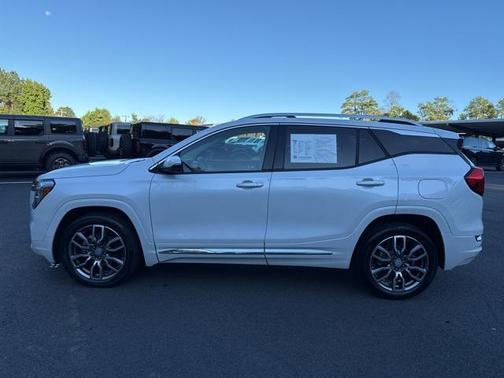 2022 GMC Terrain Denali