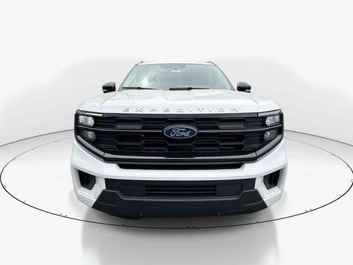 STAR WHITE MET TRI-COAT 2026 Ford Expedition Max Active 4x4