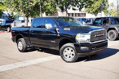 2024 RAM 3500 Laramie Crew Cab 4x4 6'4' Box