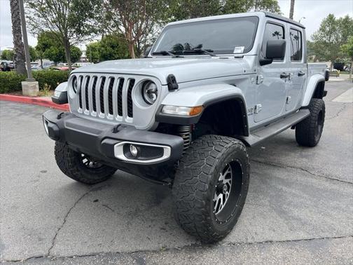 2022 Jeep Gladiator Overland