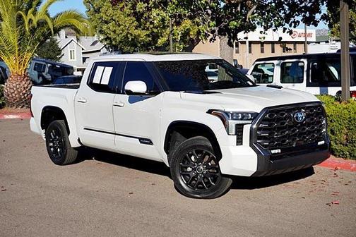 2023 Toyota Tundra Hybrid Platinum