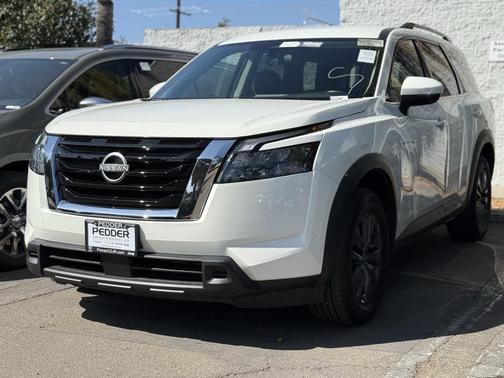 2023 Nissan Pathfinder SV FWD